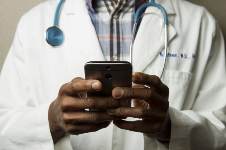 Artificial Intelligence Healthcare Diagnostics: 3 Best Ways to Save Lives and Spot Diseases Faster
