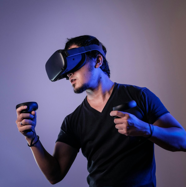 Augmented Reality Spatial Computing: 7 Best Ways to Work Beyond Flat Screens Today